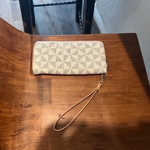 Ladies wallet